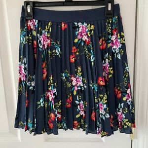💕Express Floral Blue Skirt, Size S